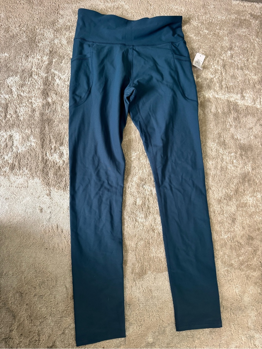 NWT-High-Waist Teal Active Leggings with Side Pockets